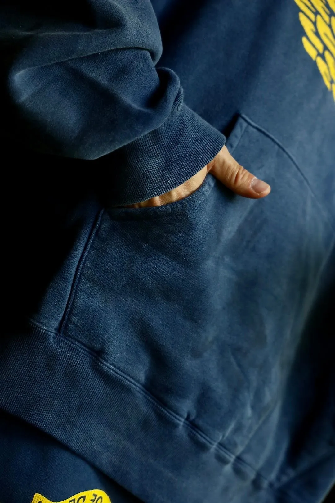 SAINT M×××××× ANGEL HOODIE/NAVY Angel Reborn Blue Hoodie Washed Blue S-XL Assute Garment Dyeing Full Clothes Water Fading Mud Dyeing Dirty Distress New Vintage Ceiling God Tailoring Original Super Loose Fit Customized Original Accessories God-level Print Restoration